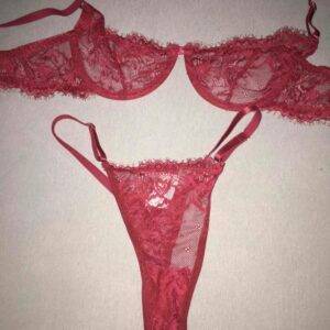 Dessousset in rot in S