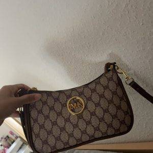 👜 Damen-Handtasche in Braun – klassisch & vielseitig