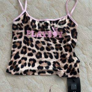 Playboy Trägertop XS – Leopardenprint mit rosa Saum