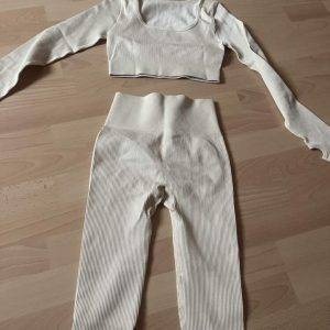 Sport Zweiteiler für Damen (Größe M)