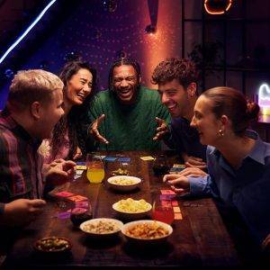 Hitster Original, EIN Party- und Kartenspiel für Erwachsene und Familien - 2 bis 10 Spieler ab 16 Jahren, Deutsch (DE)