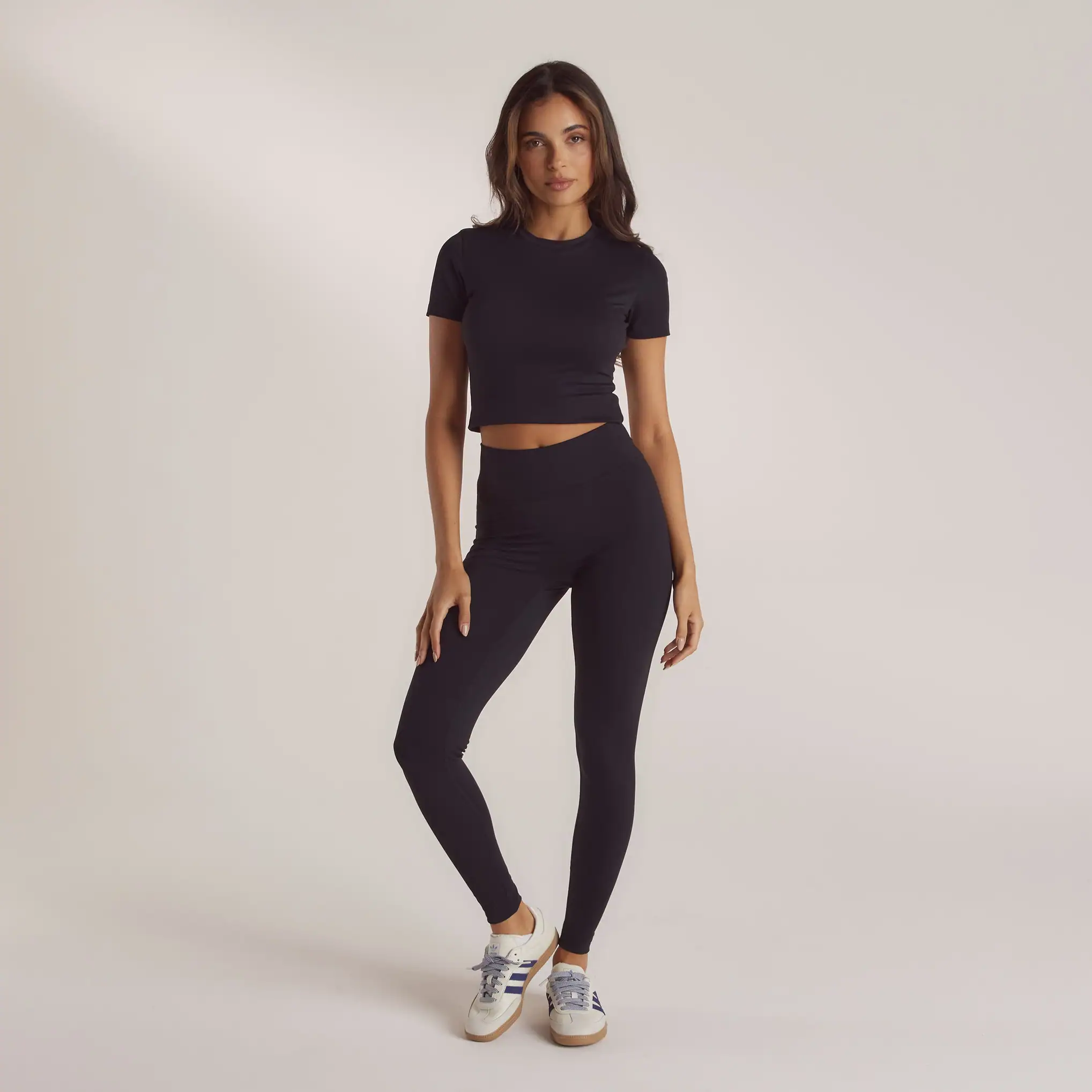 LOUNGE - Klassische Leggings – Bild 4