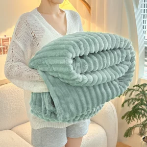 Kuscheldecke 200x230 cm - Warme Flausige Bettüberwurf Decke und Sofadecke - Ideale Geschenke für Mama, Frauen und Freundin