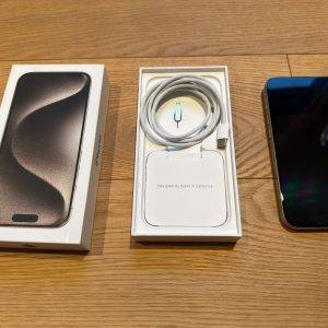 iPhone 15 Pro, 256 GB, Natural Titanium Akku 97%