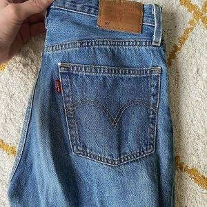Levis Original 501 W27 L30 Jeans Damen