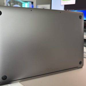 MacBook Pro 15, 3.1 GHz, Radeon Pro 560, 16GB RAM, 1 TB SSD