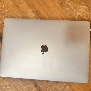 MacBook Pro 16-inch, Intel Core i9, 16 GB, 1 TB, 2019 - sehr gut