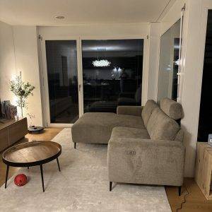 Relax Sofa mit elektronischer Liegefunktion und UBS/ USB C