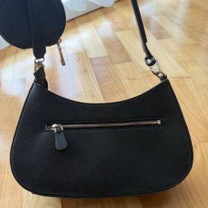 Guess Handtasche Schwarz - Neuwertig